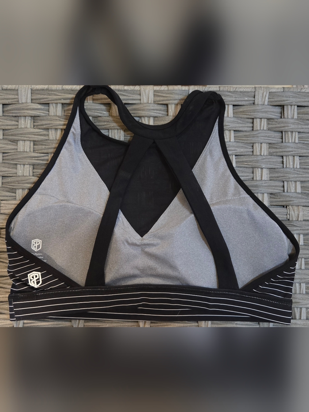 Born Primitive Shoots Sports Bra L - Picture 2 of 3